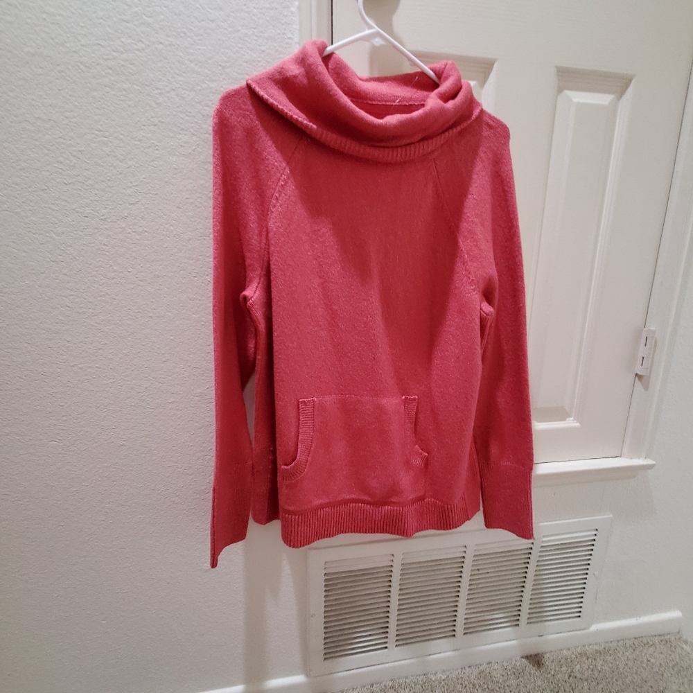 Turtle neck sweater